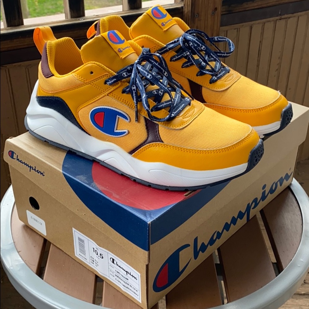CHAMPION 93eighteen
